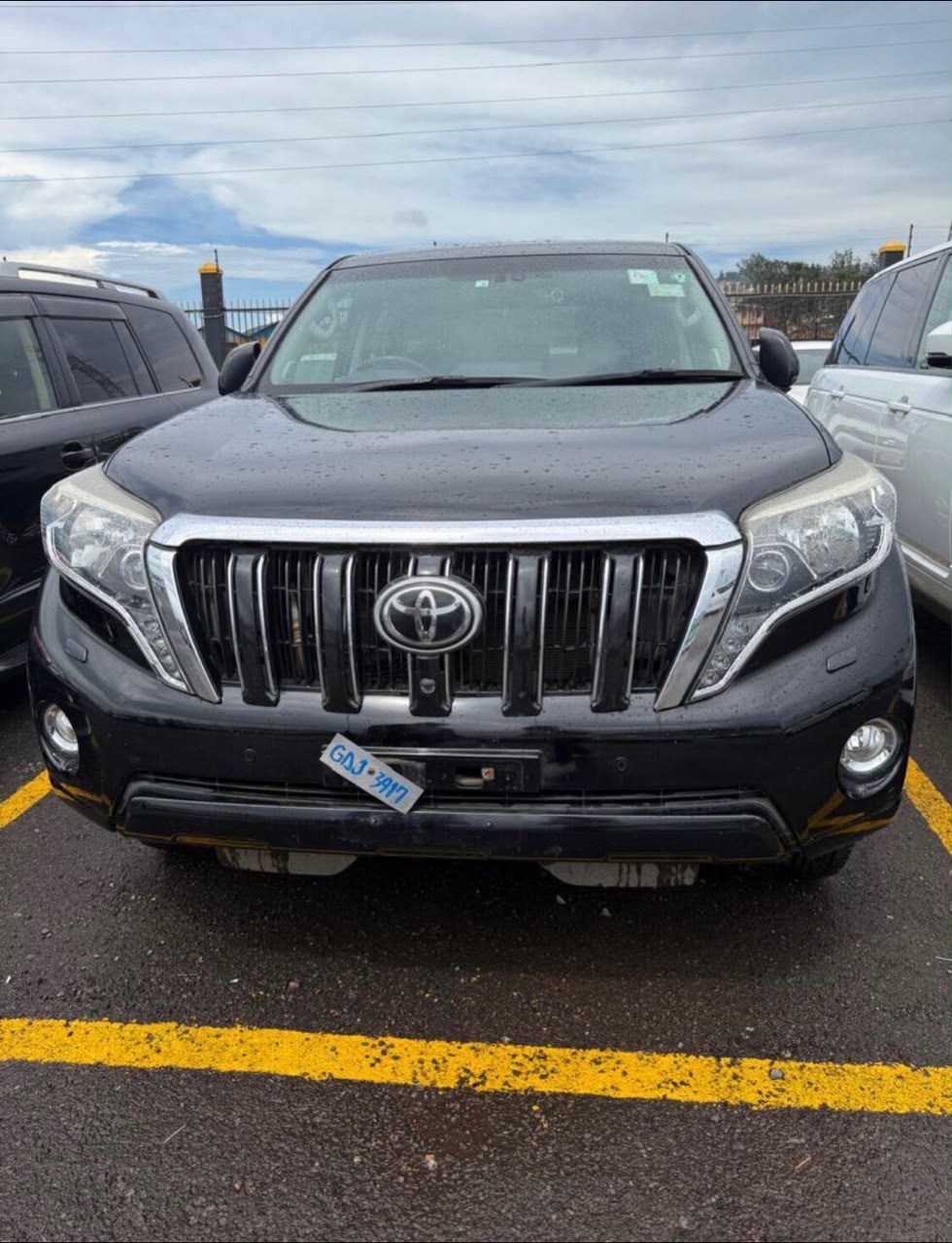 Toyota Land Cruiser Prado, photo 1 of 2