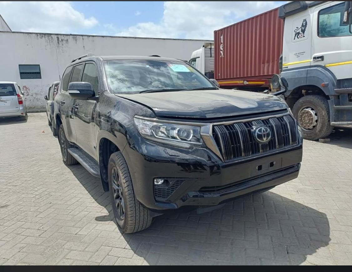 Toyota Land Cruiser Prado, photo 2 of 2